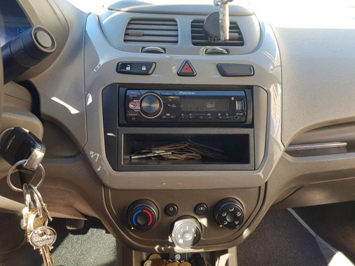 Imagem 7 de 14 de Chevrolet Cobalt Ls 1.4 8v Flex