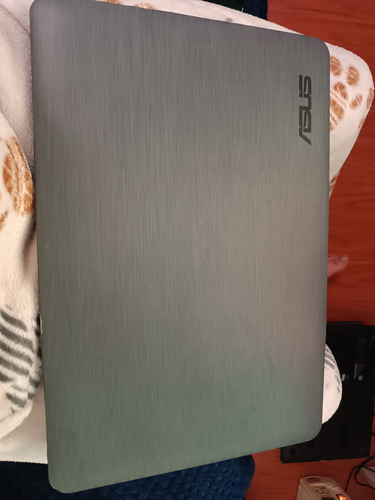 Asus X555l Vendo Carcasa Más Piezas Por Separado