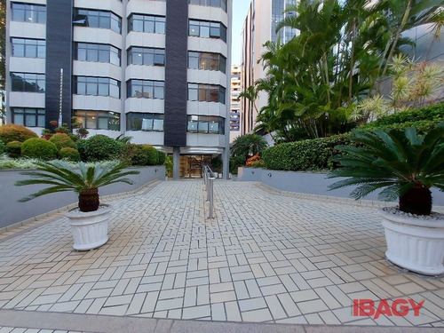 Imagem 5 de 15 de Oportunidade! Salas/conjuntos Em Centro - Florianopolis - L-115730