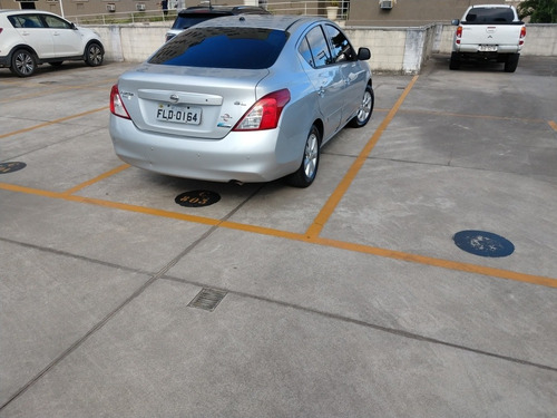 Nissan Versa 2013 1.6 16v Sl Flex 4p