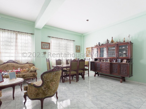Edificios Comercial En Venta En Centro Barquisimeto Lara -- %%m-c-t%% Cod. 24 Guion 5 3 8 1