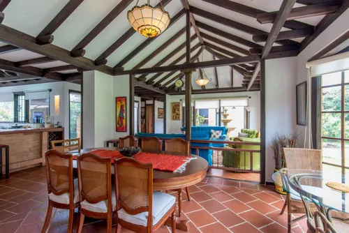 Casa En Venta En Llano Grande. Cod V2472