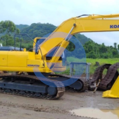 Imagem 1 de 8 de Escavadeira Komatsu Pc240-8
