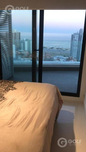 Imagen 12 de 28 de Vendo En Edificio De Categoria Apartamento De 1 Dormitorio Equipado Con Garaje Pta Del Este