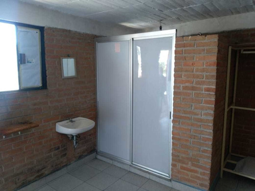 Imagen 12 de 16 de Edificio En Venta Con 14 Habitaciones Amuebladas. La Magdalena Ocotitlan.
