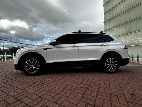 Volkswagen Tiguan 1.4 250 TSI TOTAL FLEX ALLSPACE COMFORTLINE TIPTRONIC