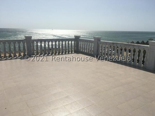 Imagen 2 de 8 de Casa En Venta En Villa Marina. Paraguana