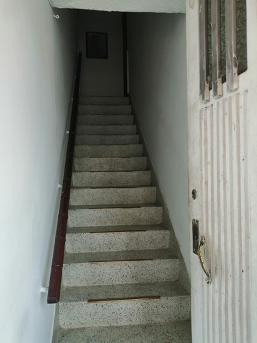Imagen 7 de 14 de Vendo Casa Dos Plantas En Cali B/ Los Cambulos