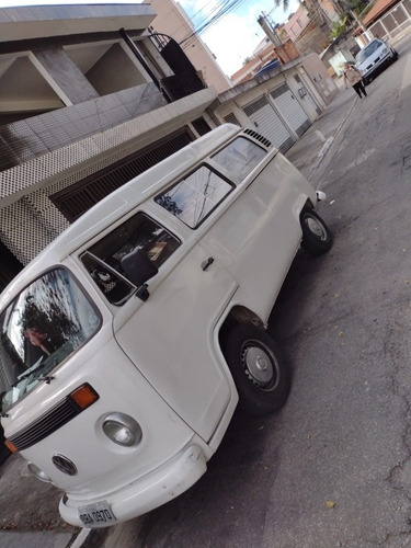 Imagem 1 de 7 de Combi Wolksvagem Combi 2000