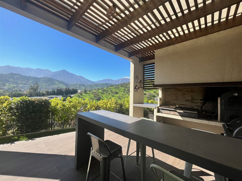 Casa En Venta De 5 Dorm. En Condominio /colegio Mayflower