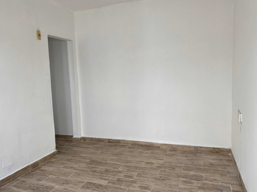 Imagen 4 de 11 de 2 Apartamentos En Alquiler 1 Dormitorio Capurro