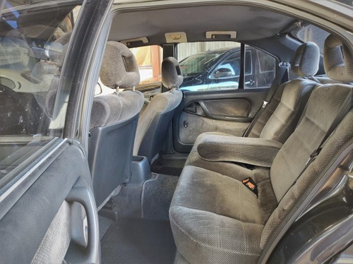 Imagem 12 de 15 de Omega 2.0 Mpfi Gls 8v Gasolina 4p Manual