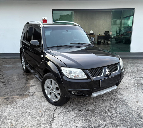 Mitsubishi Pajero TR4 2.0 4x2 Flex Aut. 5p