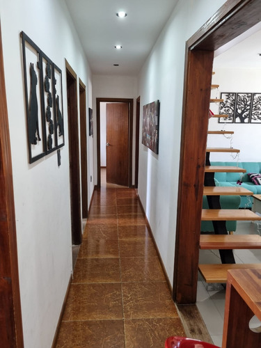 Casa 4 Dormitorios Impecable Gran Terreno Barbacoa