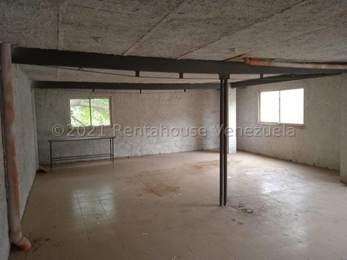 Imagen 12 de 15 de Ramiro E. Ruiz Vende Edificio En El Cementerio Mls #22-11071