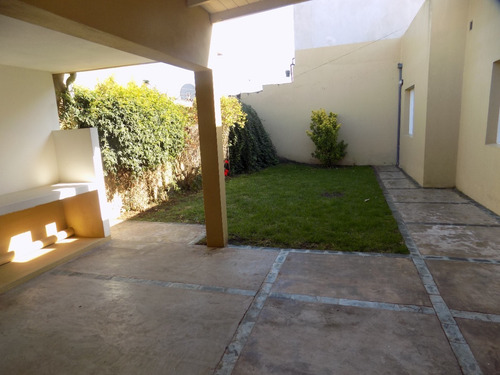 Imagen 4 de 16 de Casa Minimalista 4 Ambientes, Garage Y Parque. A 5 Cuadras Del Mar