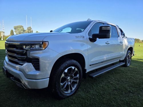 Chevrolet Silverado 5.3 V8 High Country