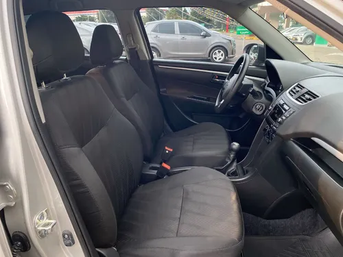Suzuki Swift 1.2L LIVE MT