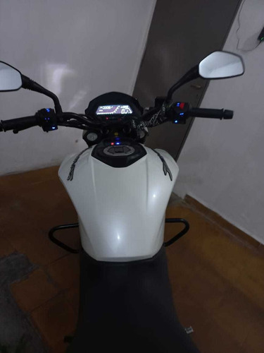 Imagen 20 de 22 de Bajaj Dominar 400