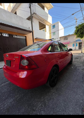 Ford Focus Sedan Sport 5vel Mt