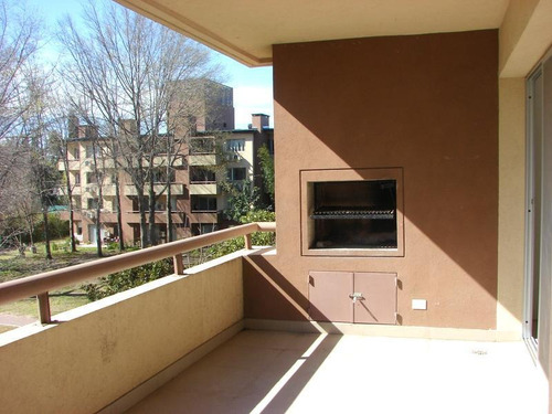 Imagen 14 de 21 de Impecable Departamento De Dos Ambientes Con Vista A La Laguna En Villa Del Lago - Pilar
