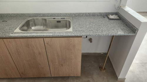 Venta Departamento Dos Dormitorios A Estrenar Cochera Complejo Cerrado