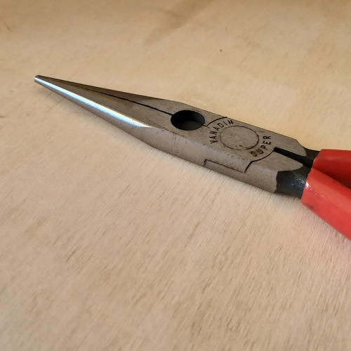 Pinza Knipex Aislada De Punta Recta 26-20 200 Mm 8 Alemania