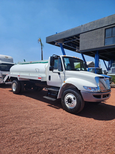 International 4300 Modelo 2015 Pipa De Agua 10,000 Litros
