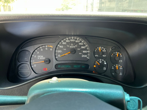 Chevrolet Silverado 4.8 2500 Custom Cab Reg Paq D Mt