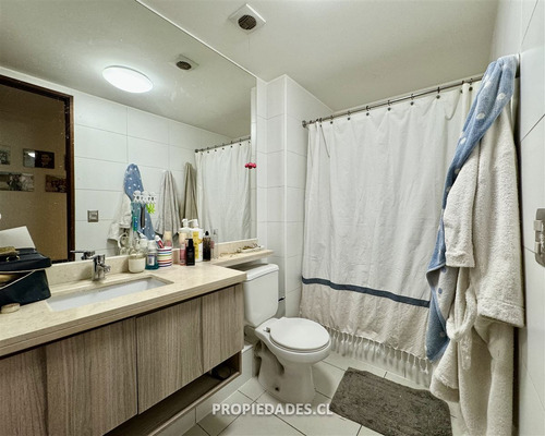 Departamento En Venta De 5 Dorm. En Las Condes