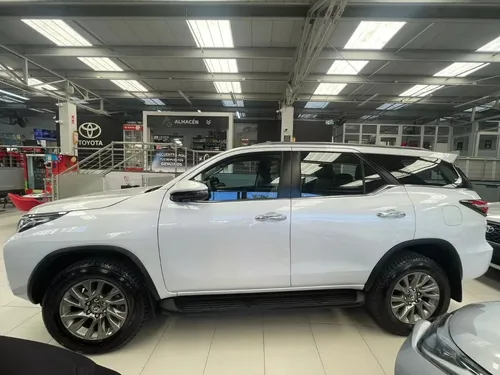 Toyota Fortuner Srv 2.7 Gasolina 4x2