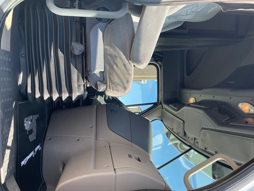 Imagen 5 de 15 de Freightliner Cascadia
