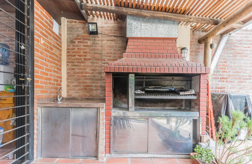 Imagen 21 de 25 de Casa De 2 Dormitorios Con Piscina En Venta En Ciudad Evita