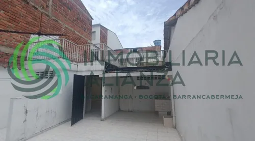 Casa En Venta En La Universidad. Cod V61531