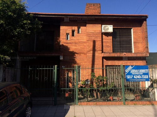 Casa  En Venta Ubicado En Lanús Oeste, Zona Sur