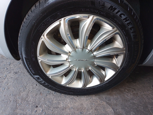 Fiat Linea 2015 1.8 Absolute 130cv Dualogic