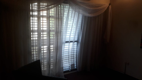 Imagen 12 de 20 de Retasada!! Nuevo Valor!! Venta De Dos Casas En Block - Nuevo Wp De Contacto 1137868438!