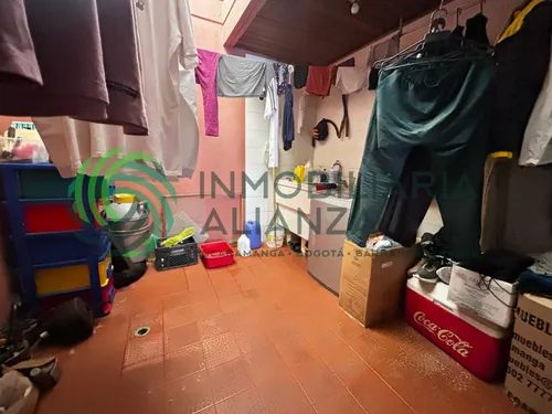 Casa En Venta En La Rioja. Cod V61695