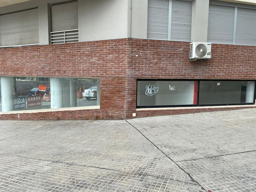 Local Comercial Sobre Av Italia