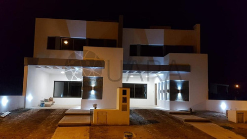 Imagen 27 de 29 de Duplex De Categoria En Venta La Calandria