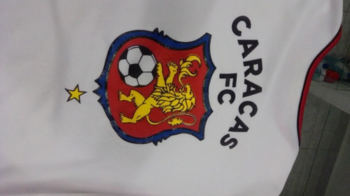 Uniforme Caracas Fútbol Club Talla 14 Una Sola Postura