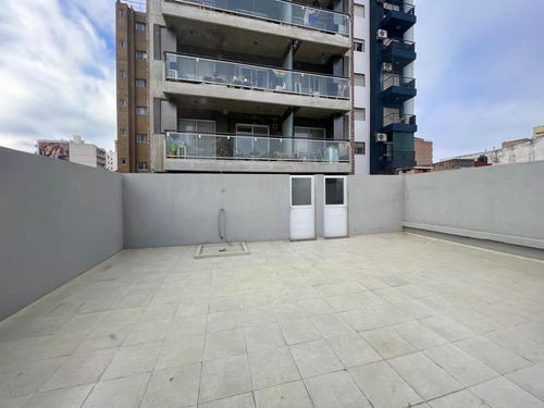 Imagen 14 de 20 de Departamento De 1 Dormitorio Con Gran Balcón En Lourdes