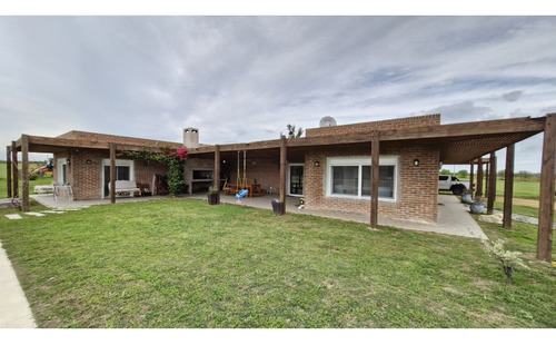 Vende Chacra 3 Héctareas Con Excelente Casa - Atlantida