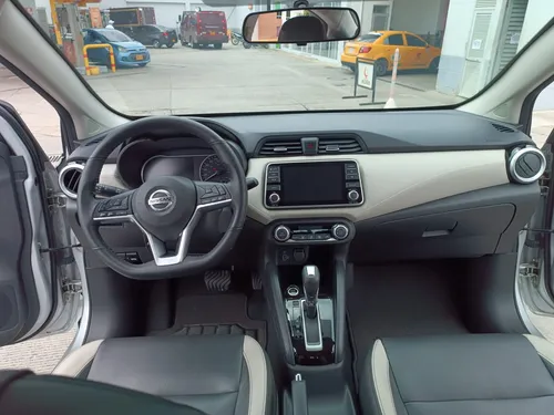 Versa Exclusive 2022. Motor 1.6 Automático. 12.000km Unico D