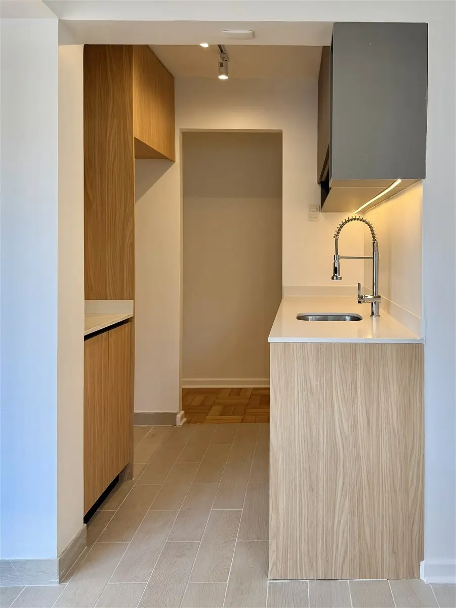 Imagen 4 de 12 de Departamento Recién Remodelado En Las Condes