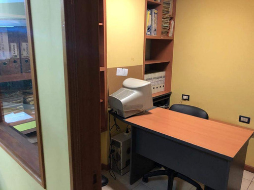 Imagen 6 de 11 de Oficina En Venta De 120m2 En El Centro