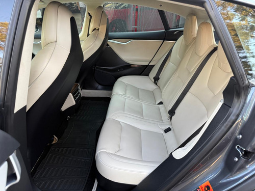 Tesla S 2017