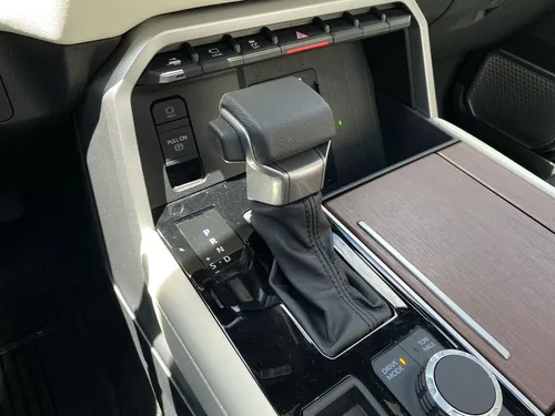 Toyota Sequoia Capstone Hibrida