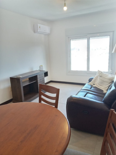 Imagen 4 de 14 de Apartamento En Venta 2 Dormitorios En El Centro De Minas, Ideal Inversores Alquilado En $ 31.000 Mensuales.