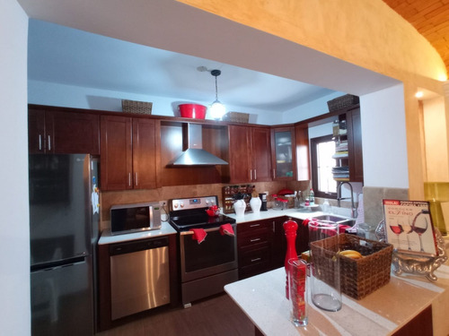 Imagen 17 de 30 de Vendo Belleza De Casa Estilo Colonial, En Excelentes Condiciones Y Con Acabados Muy Especiales, Sector Exclusivo De Alta Plusvalia
